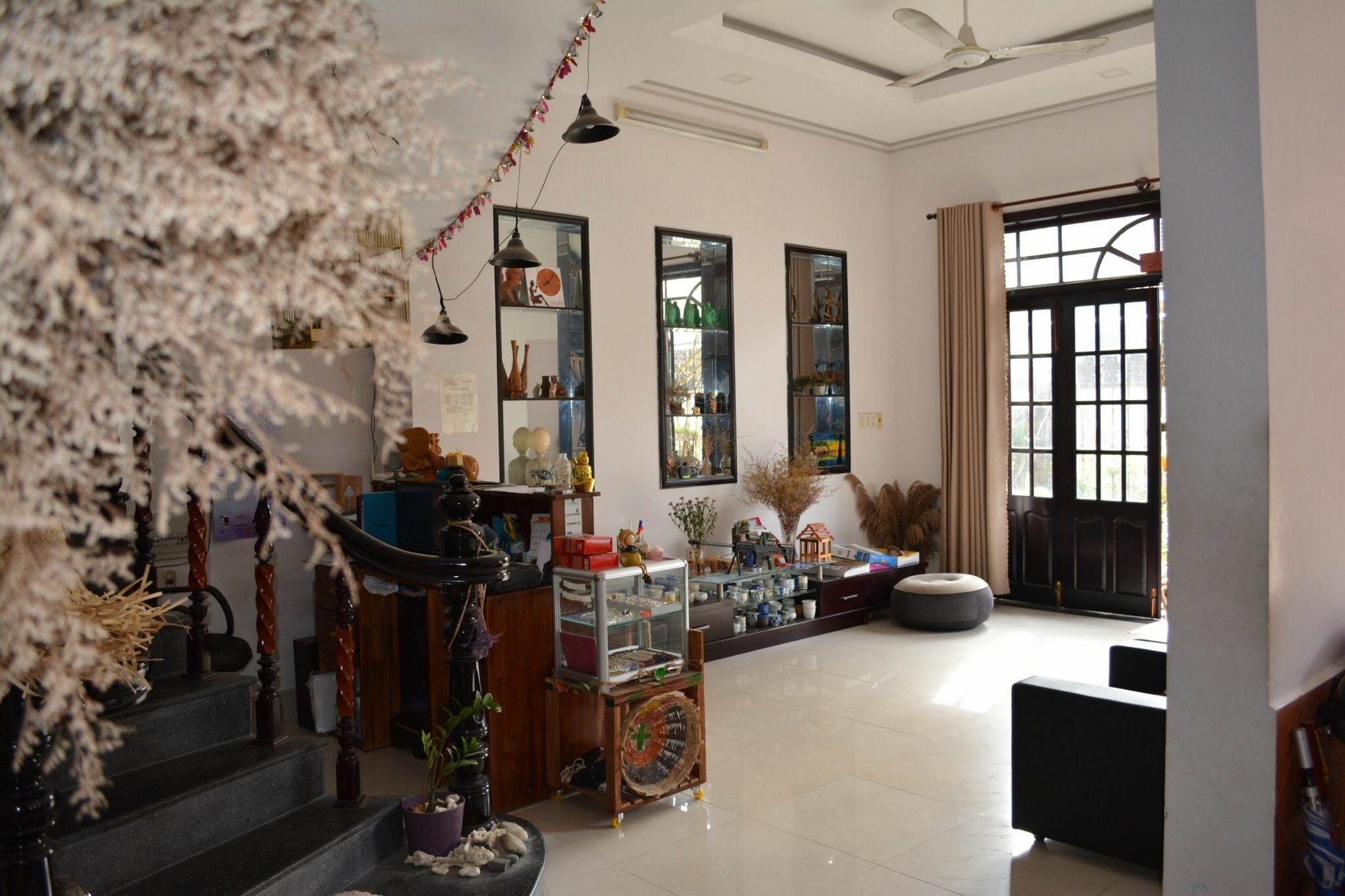 Little Home Hostel Vinh Hai Exterior photo